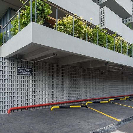 Sans Hotel Rg Living Jogja By Reddoorz Pakualaman 外观 照片