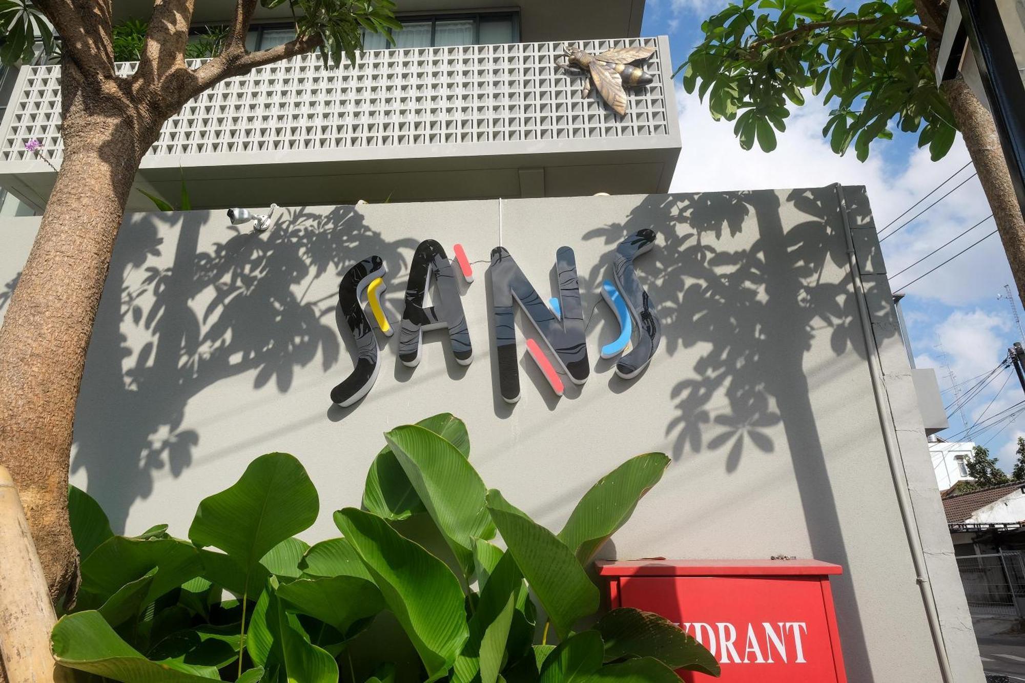Sans Hotel Rg Living Jogja By Reddoorz Pakualaman 外观 照片