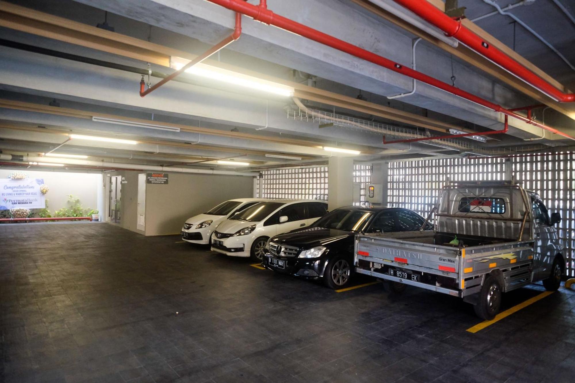 Sans Hotel Rg Living Jogja By Reddoorz Pakualaman 外观 照片