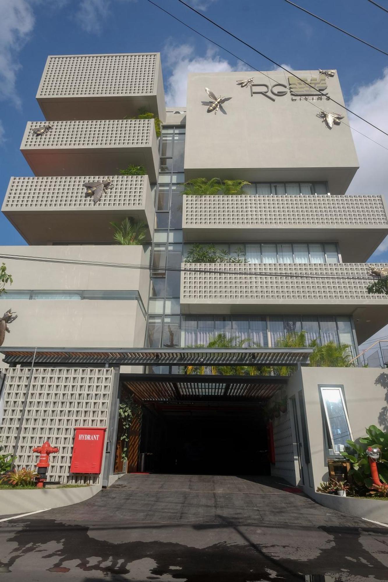Sans Hotel Rg Living Jogja By Reddoorz Pakualaman 外观 照片
