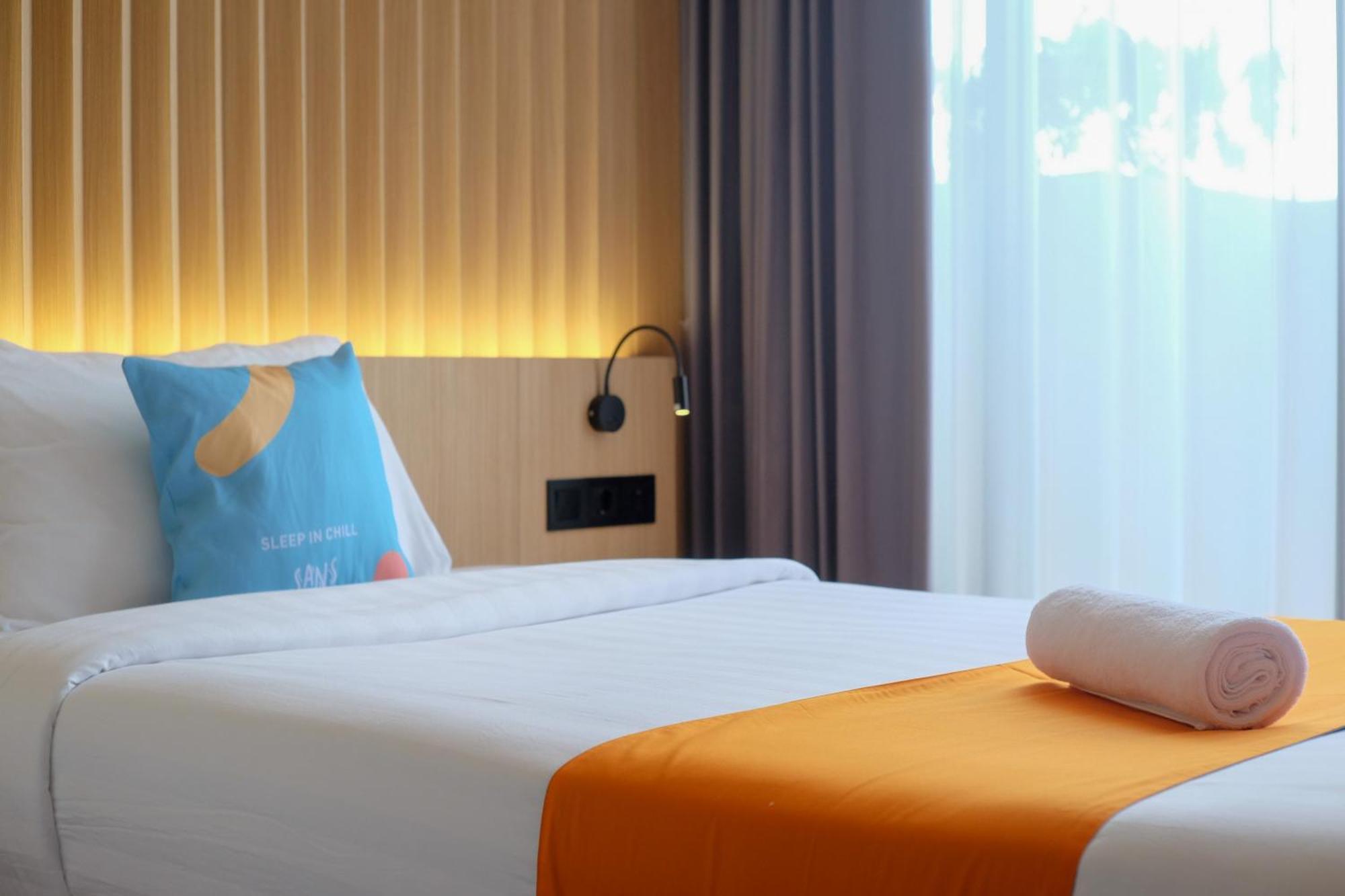 Sans Hotel Rg Living Jogja By Reddoorz Pakualaman 外观 照片
