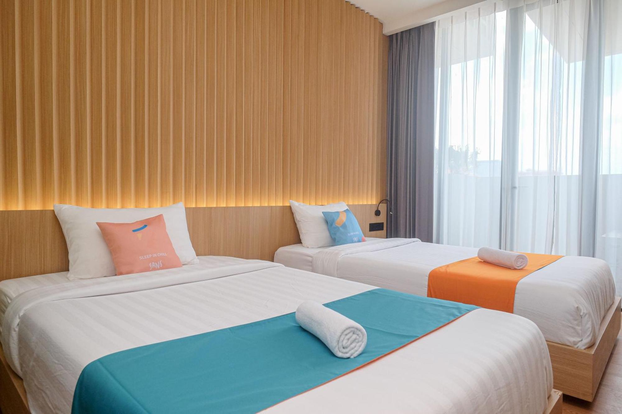 Sans Hotel Rg Living Jogja By Reddoorz Pakualaman 外观 照片