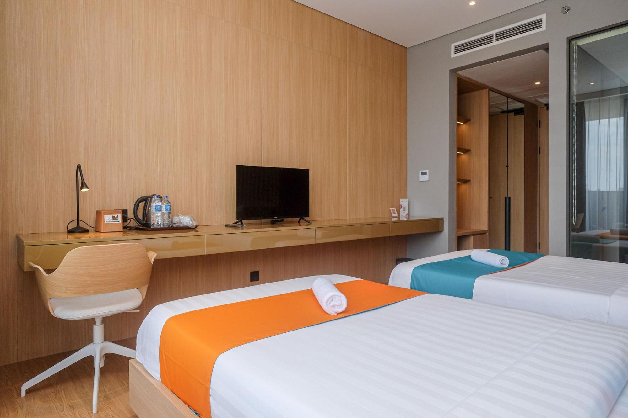 Sans Hotel Rg Living Jogja By Reddoorz Pakualaman 外观 照片