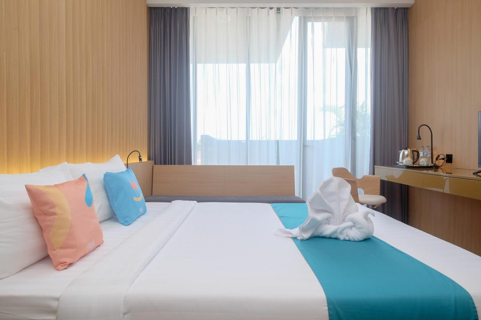 Sans Hotel Rg Living Jogja By Reddoorz Pakualaman 外观 照片