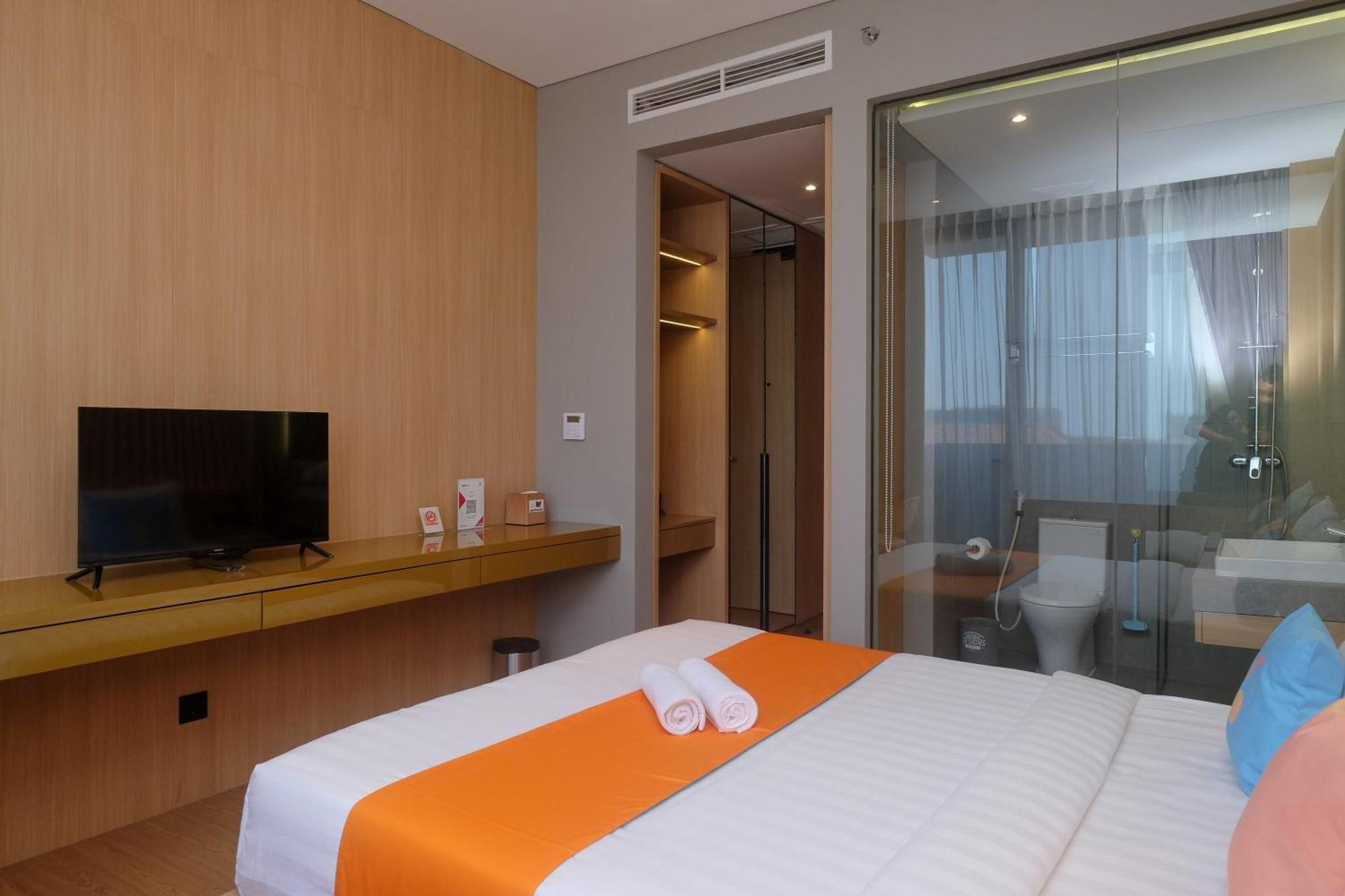 Sans Hotel Rg Living Jogja By Reddoorz Pakualaman 外观 照片