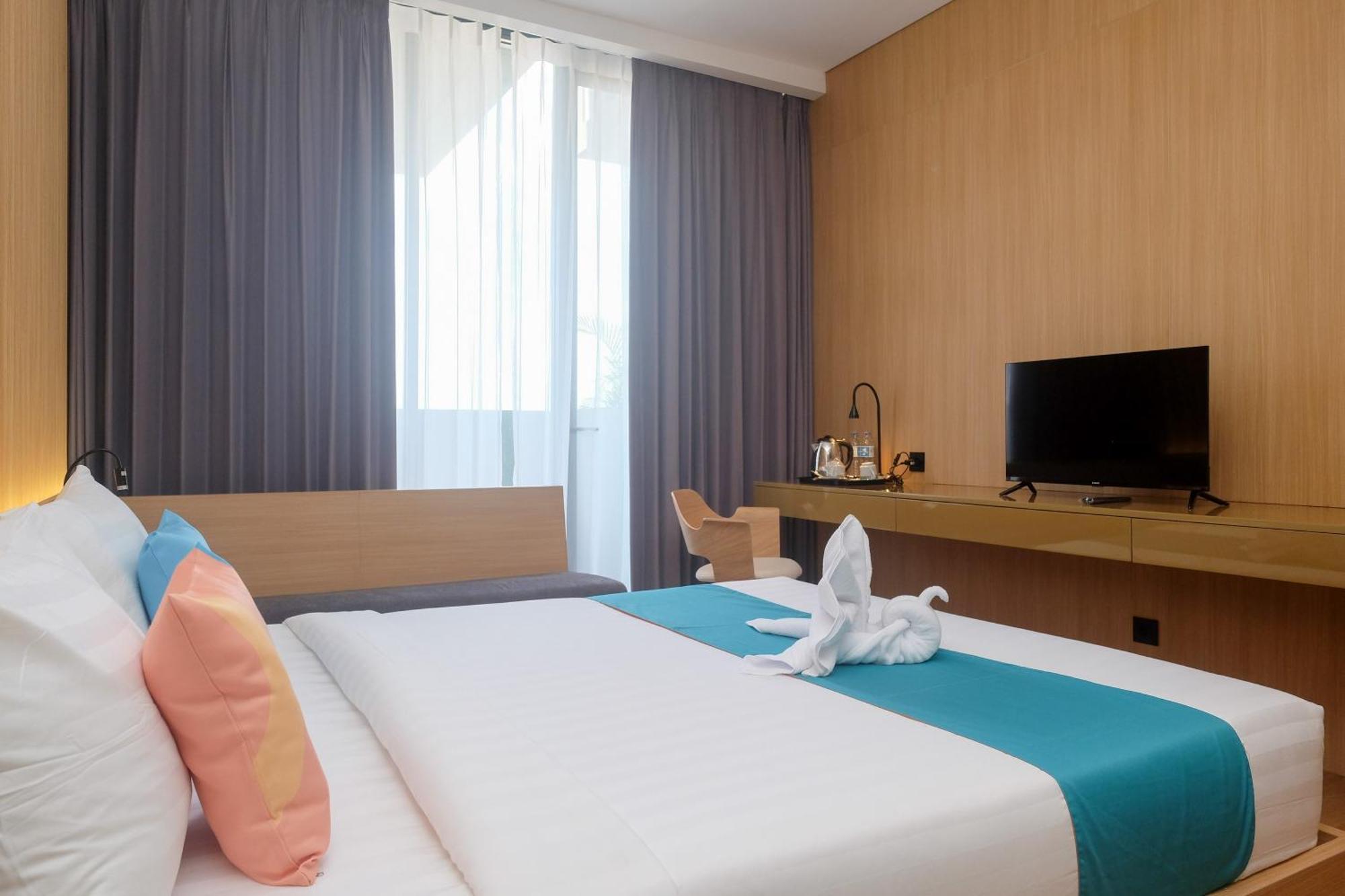 Sans Hotel Rg Living Jogja By Reddoorz Pakualaman 外观 照片